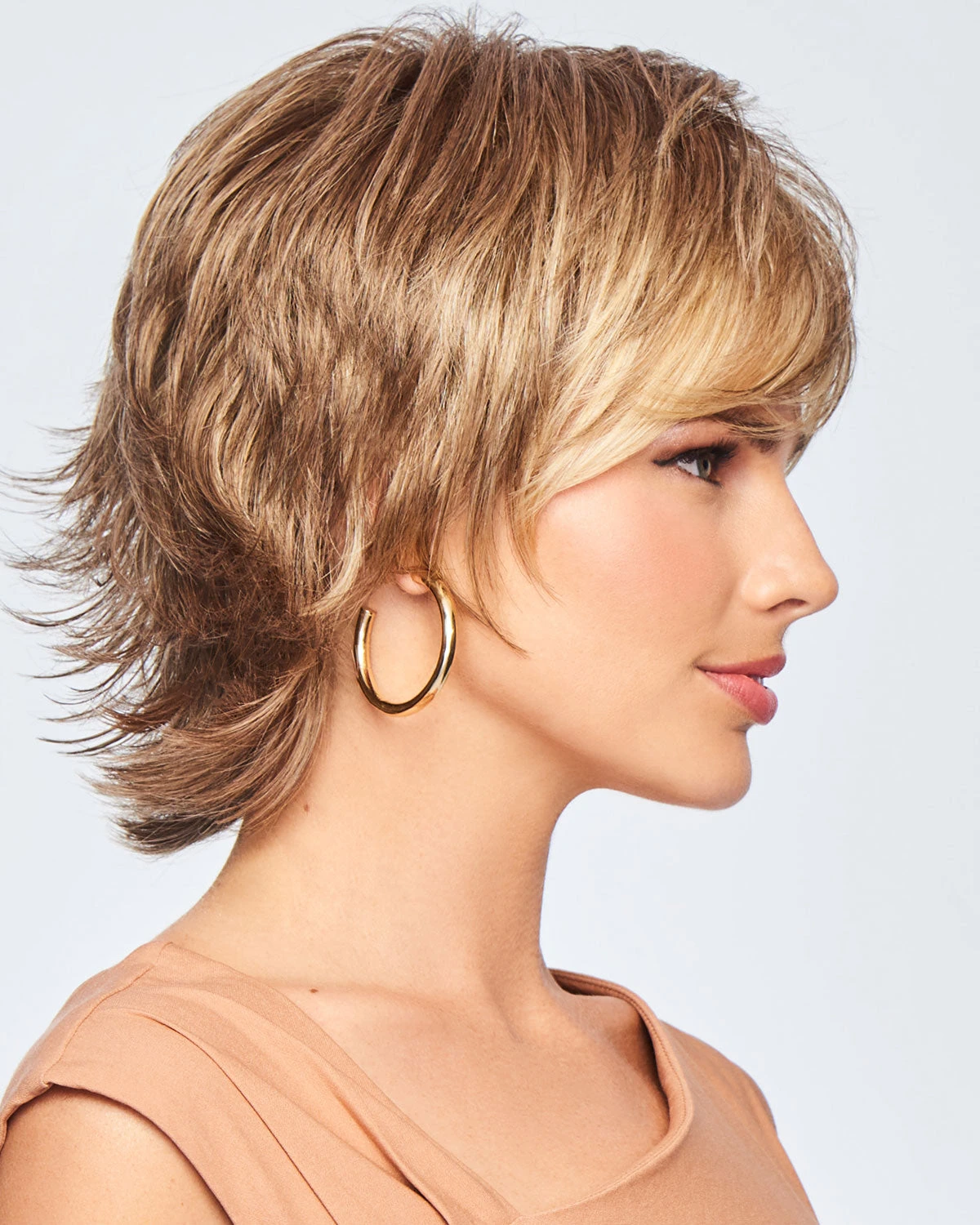 Trend Setter Elite | Lace Front & Monofilament Synthetic Wig By Raquel Welch - Image 4